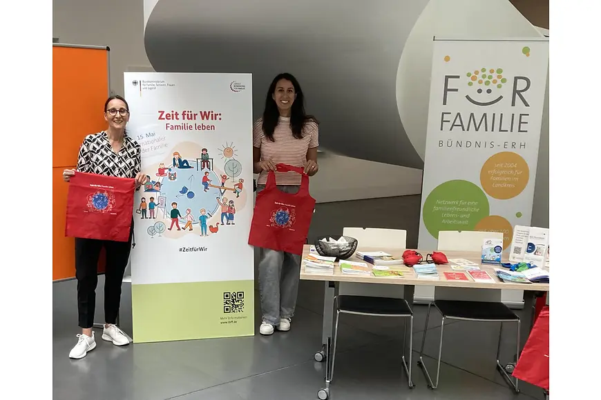 Familienbeauftragte Katja Engelbrecht-Adler (links) und Nicole Roth von der KoKi - Netzwerk Frühe Kindheit