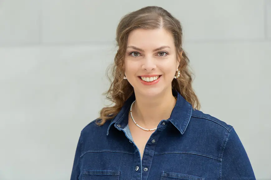 Portraitfoto von Nadine Theel
